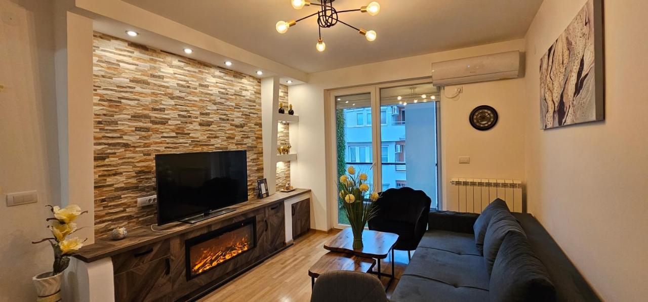 Apartment Kraljevacki Lux Parking Garaza Kraljevo