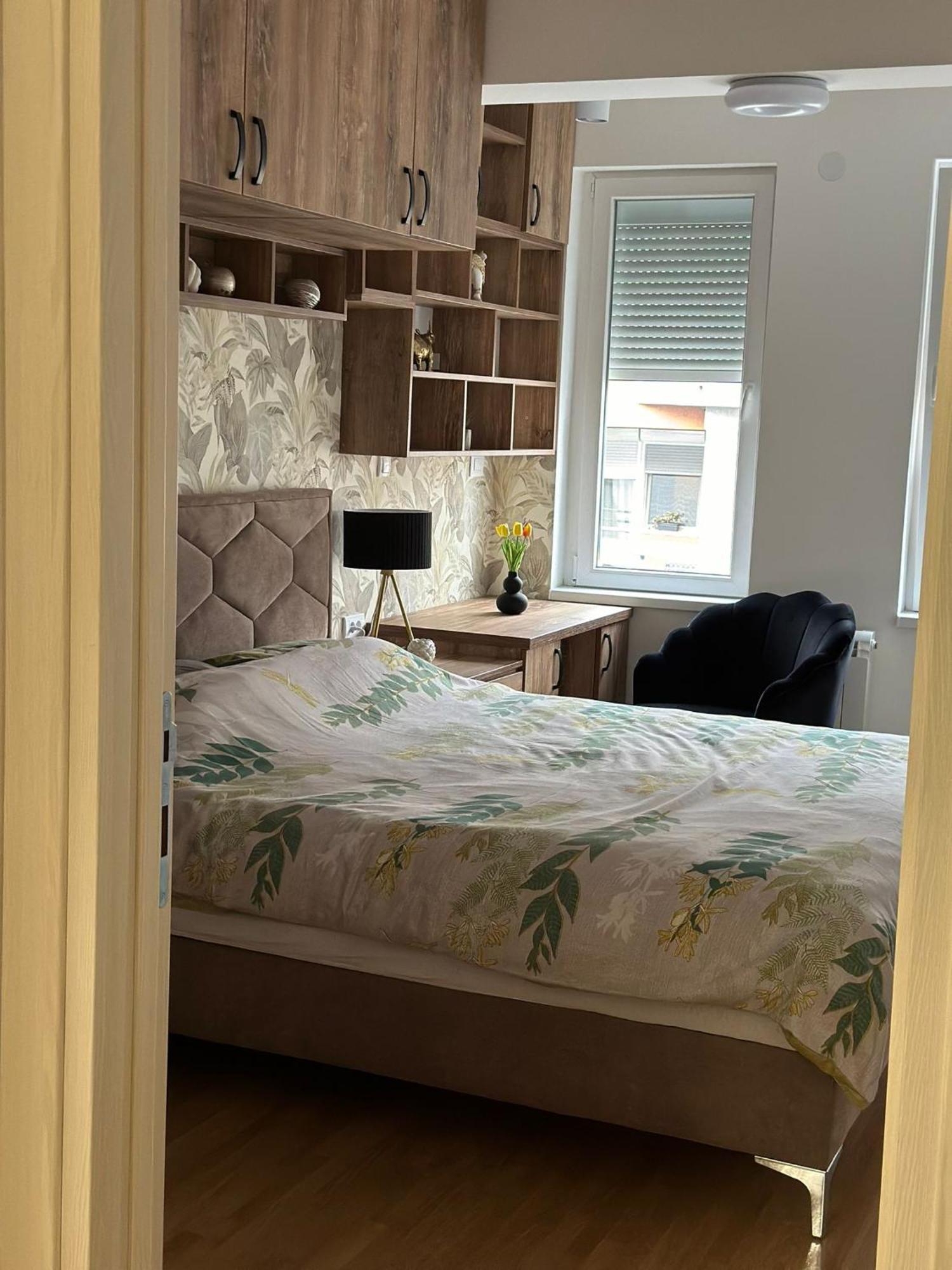 Kraljevacki Lux Parking Garaza Apartment Kraljevo